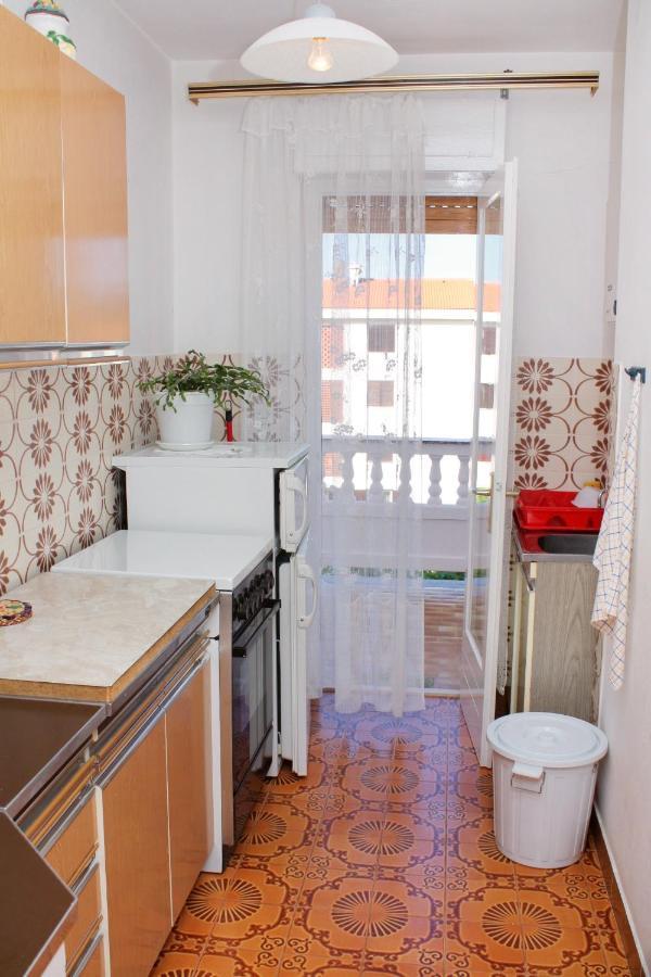 Apartments And Rooms With Parking Space Palit, Rab - 5061 Εξωτερικό φωτογραφία